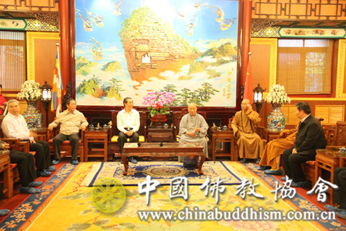 中国佛教协会-全国政协副主席马飚先生一行到中国佛教协会调研