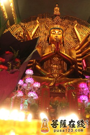 文殊菩萨-文殊菩萨圣诞日 湖北报恩禅寺为当地所有考生祈福