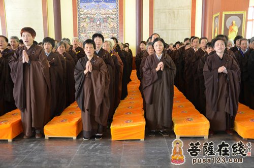 东林寺-庐山东林寺举行一昼夜经行念佛法会