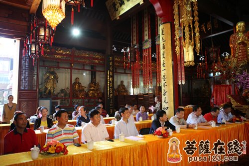 摄影-上海西林禅寺召开“崇恩书画院”成立八周年座谈会