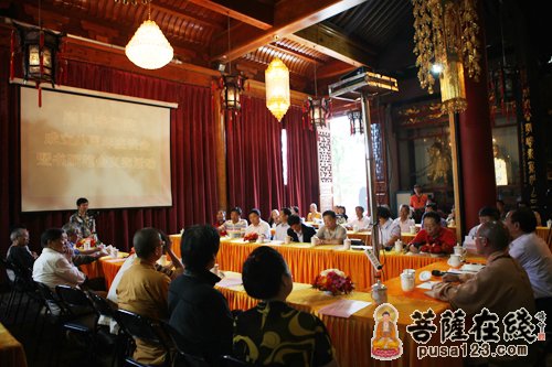 摄影-上海西林禅寺召开“崇恩书画院”成立八周年座谈会