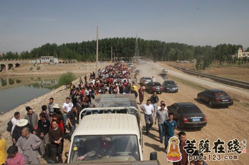 山西广灵极乐寺隆重举行放生祈福法会