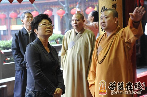 佛教-上海市政协副主席方惠萍考察玉佛禅寺 觉醒大和尚接待