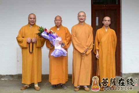 普陀山-普陀山佛协法师一行慰问印参长老、新定长老尼