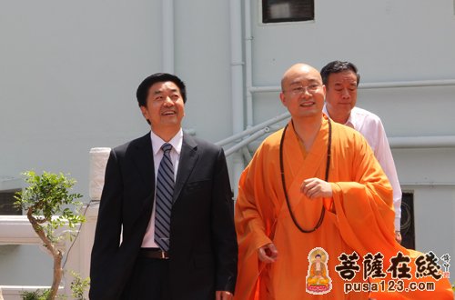 时政-国宗局张乐斌副局长一行到访香港观宗寺 时政-国宗局张乐斌副局长一行到访香港观宗寺