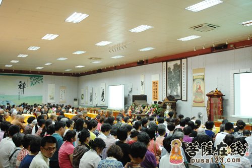 中佛协副会长明生大和尚于广州光孝寺作佛学讲座