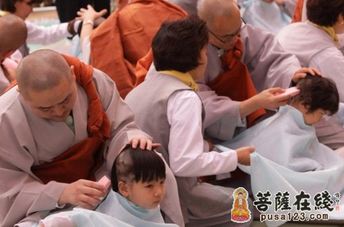 佛教-“短期出家”为什么这样红?   高雅的心灵解压方式