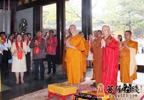 泰国历史-龙华古寺隆重举行泰国双城圣佛安奉仪式