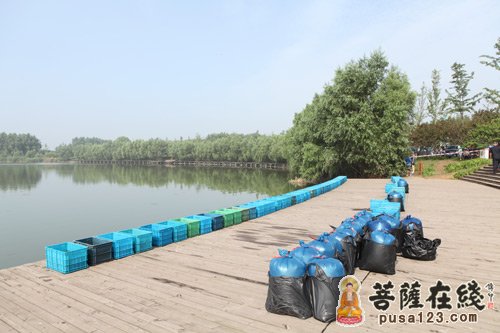 龙泉寺-印顺大和尚主持唐山龙泉寺地震遇难者超度放生法会