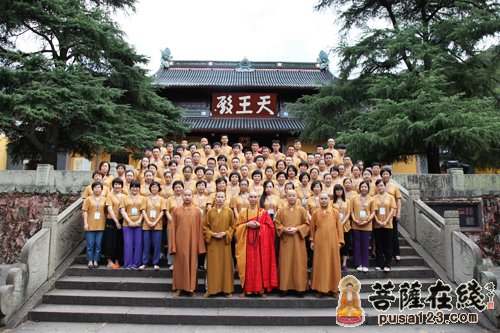 宁波天童禅寺第七届禅修营学员巡礼寺院