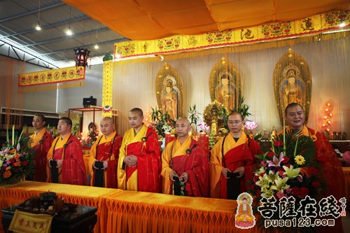 奠基仪式-几经战火的普陀观音寺重建 隆重举行大雄宝殿奠基仪式