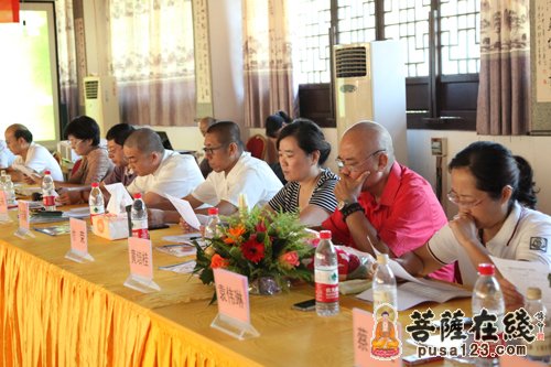 佛教-武汉灵泉寺成功举办健康禅社会化服务研讨会