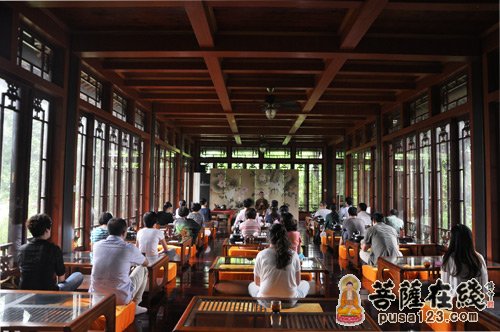 峨眉山-峨眉山大佛禅院举行民生银行心灵之旅夏令营