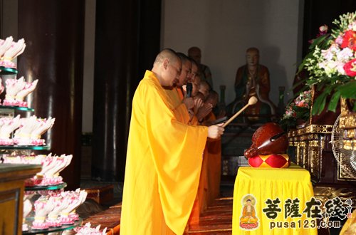 南山寺-三亚南山寺于2013佛欢喜日举行盂兰盆法会