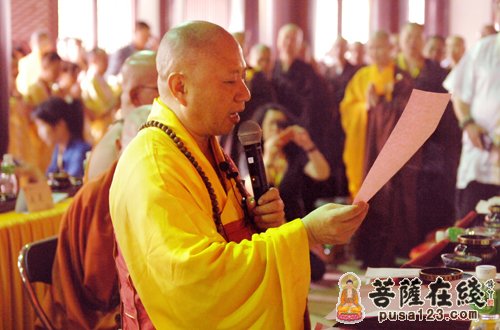 颂扬六祖文化 广州光孝寺举行千人诵经暨名家书画展