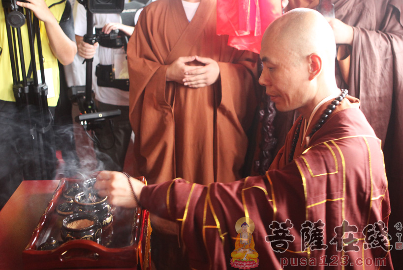 【高清图集】邢台大开元寺落成开光暨明憨法师升座庆典隆重举行
