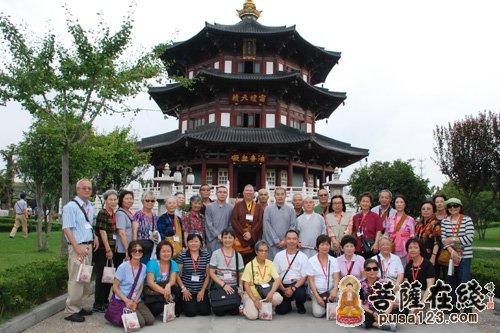 佛教-加拿大、美国佛教参访团参访寒山寺 秋爽大和尚接待