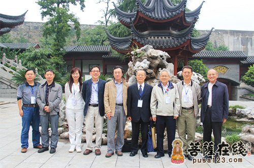 鸡鸣寺-“中华民间宗教文化论坛”在南京鸡鸣寺举行
