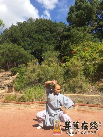 佛教五戒-美国少林文化中心SHAOLIN TEMPLE USA举行三皈五戒