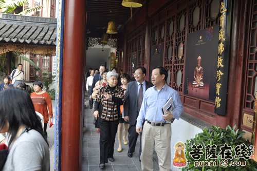 寒山寺-“孙中山与宋庆龄研讨会”访问团参访苏州寒山寺