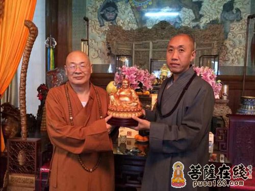 中国佛教协会副会长圣辉大和尚莅临雪窦山资圣禅寺