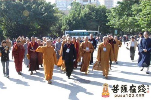 佛教-第十三次全国宗教界青年代表人士学习考察团参访广州光孝寺