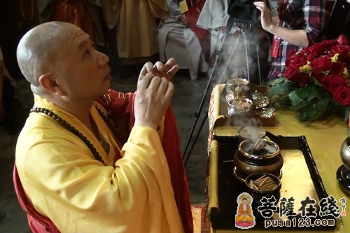 佛教-中韩日三国佛教界在三亚南山寺举行祈祷世界和平法会