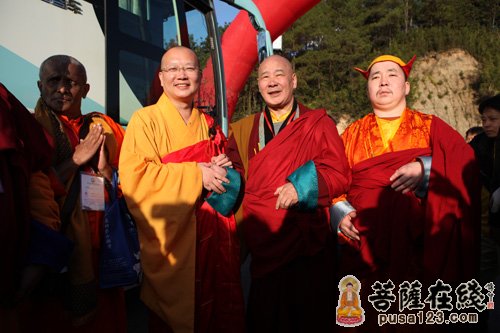 佛教-西哈努克亲王逝世一周年追思法会在龙泉崇仁寺举办