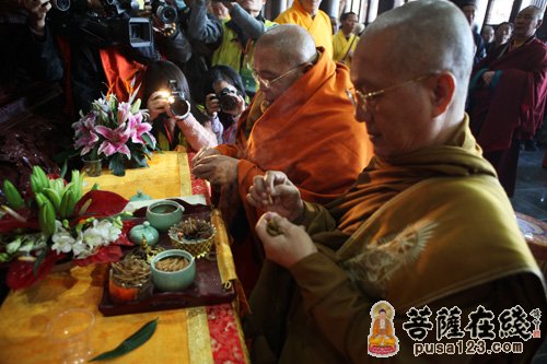 佛教-西哈努克亲王逝世一周年追思法会在龙泉崇仁寺举办
