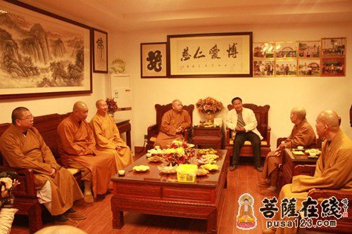 佛教-广东佛协会长明生大和尚一行考察梅州慈光安养院