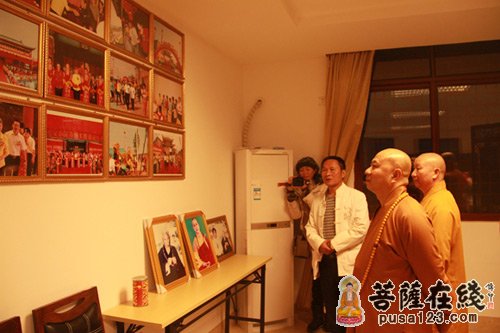 佛教-广东佛协会长明生大和尚一行考察梅州慈光安养院