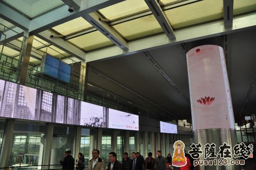 航站楼-“大华禅画”展亮相首都机场 T3航站楼变身艺术画廊