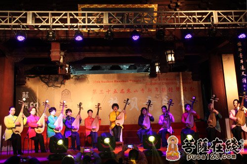 “和合梦·共分享”第35届寒山寺新年听钟声活动举行