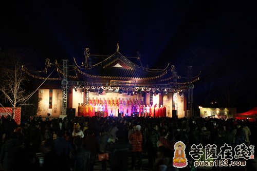 “和合梦·共分享”第35届寒山寺新年听钟声活动举行