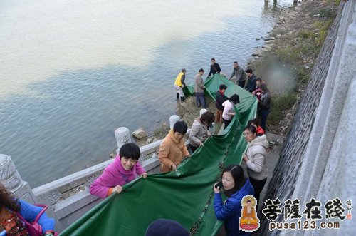 四会-广东四会六祖寺开展迎春祈福百亿生命大放生活动