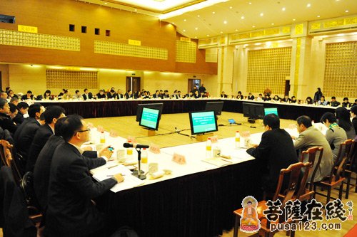 上海市青年联合会主席会议在上海玉佛禅寺召开