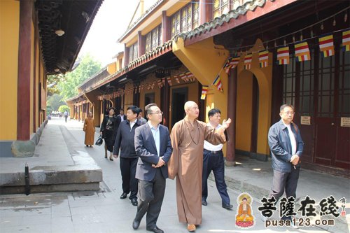 佛教-山东省汶上县政府考察团访问上海龙华古寺 佛教-山东省汶上县政府考察团访问上海龙华古寺
