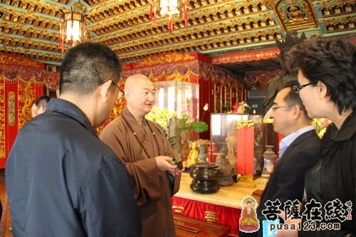 佛教-山东省汶上县政府考察团访问上海龙华古寺 佛教-山东省汶上县政府考察团访问上海龙华古寺