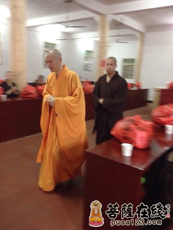 江西省吉安市青原山净居寺结夏安居,早斋时方丈妙安大和尚表堂,开示结