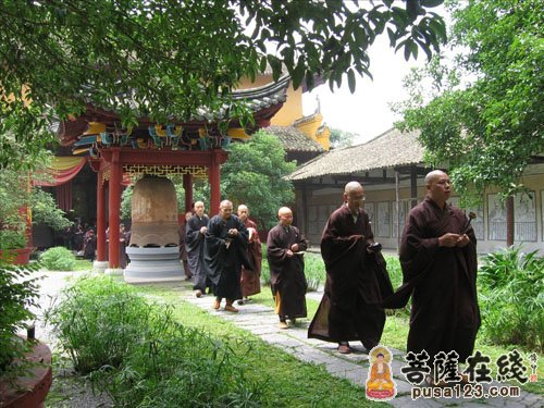 法会期间的法事