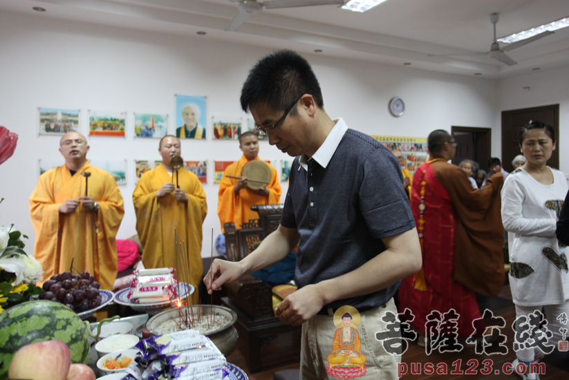 【高清图集】苏州圣堂寺缅怀护法范凤英居士往生三周年