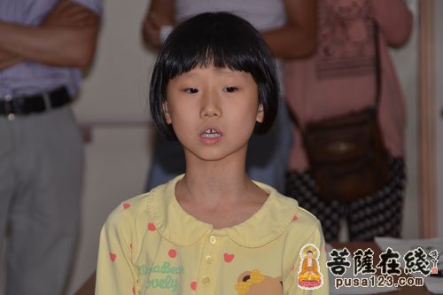 上海玉佛寺第六届觉群慈善公益周儿童节开展慰