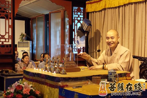成都文殊院青年佛学会举行闻思四班开班活动