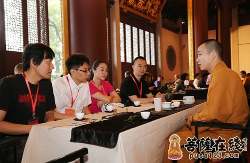 与灵隐寺法师讨论佛法