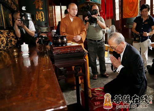 参观灵隐寺五百罗汉堂