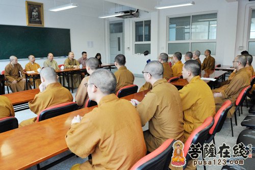 上海玉佛禅寺进行梵乐团专职法师专业考核