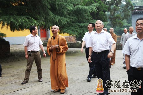 文物-国家文物局励小捷局长一行莅临天童禅寺调研文物保护工作