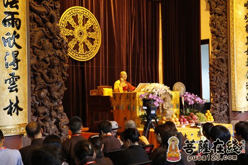 解夏日　灵隐寺方丈光泉大和尚宣讲《盂兰盆经》
