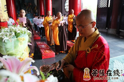 湖州白雀法华寺举行盂兰盆报恩暨瑜伽焰口法会