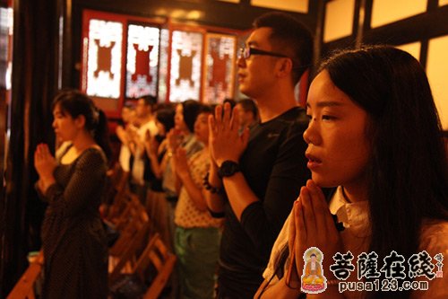 文殊院-成都文殊院举行闻熏六班青年学员见面会